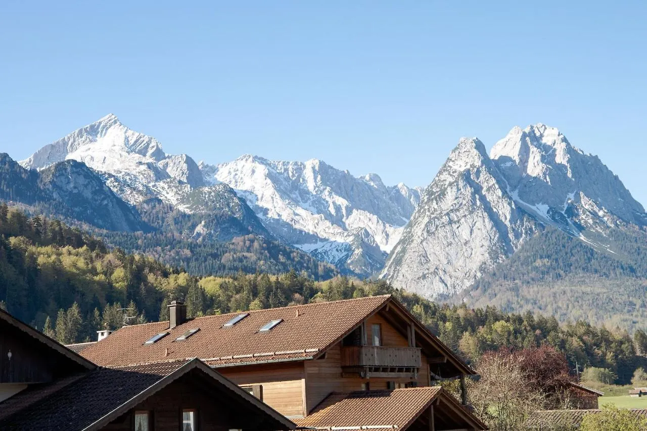 Wiesenglueck Garmisch-Partenkirchen 0*,